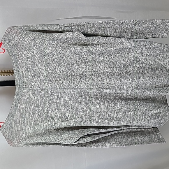 Aerie Women's Meduim Shirt.  New - Picture 5 of 5